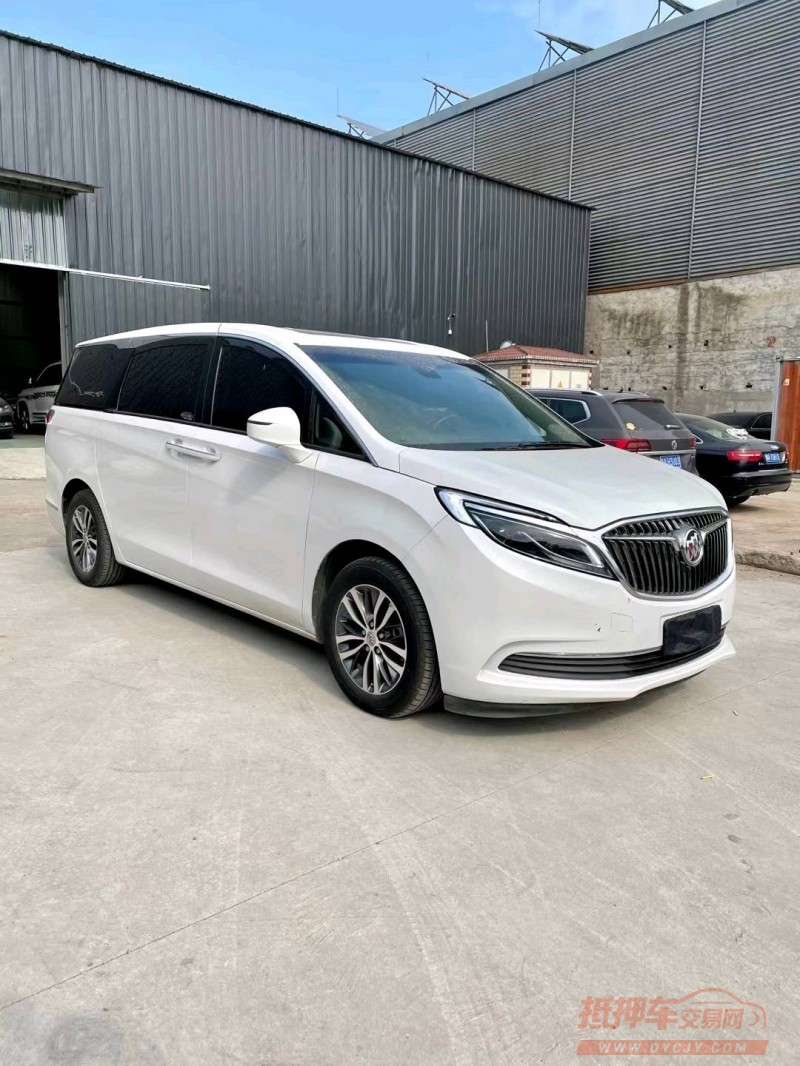 临沂18年别克GL82