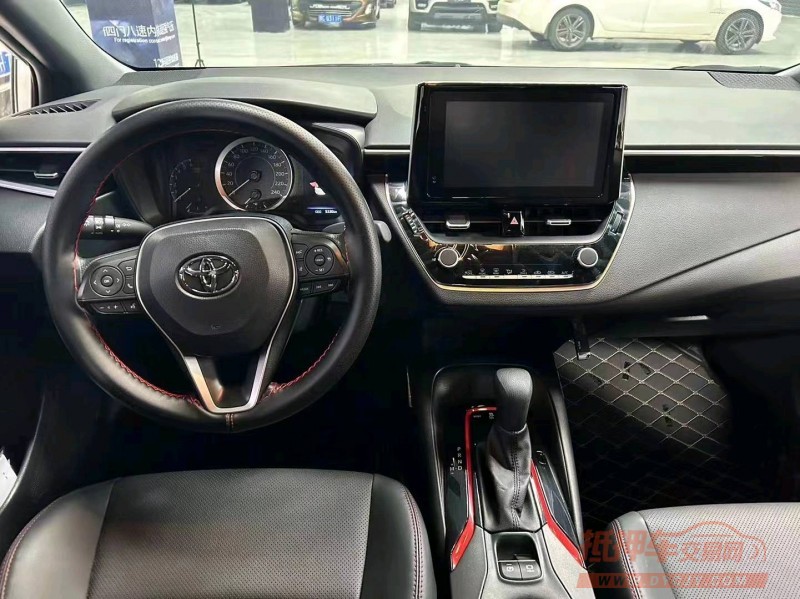 保山22年丰田雷凌4