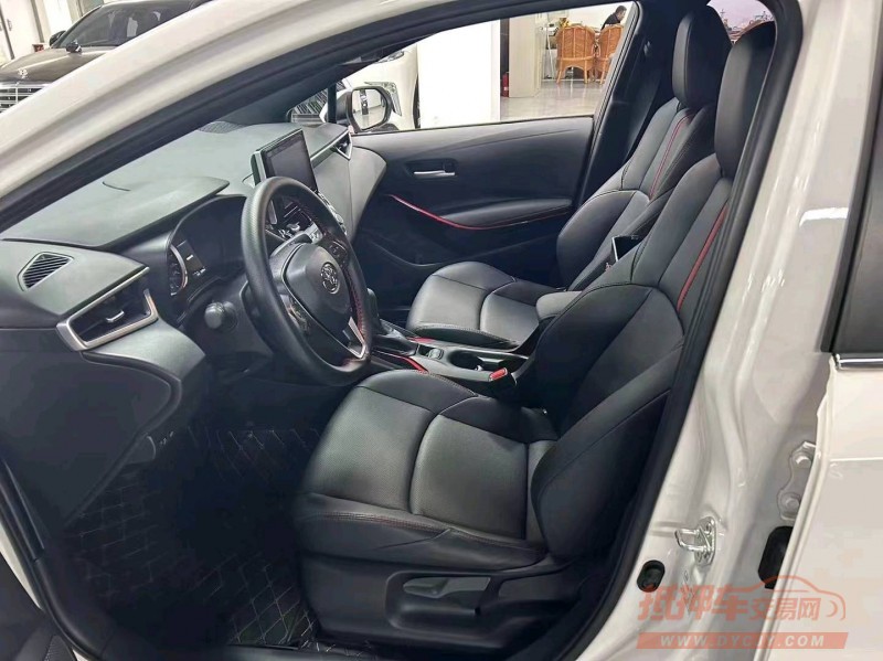 保山22年丰田雷凌7
