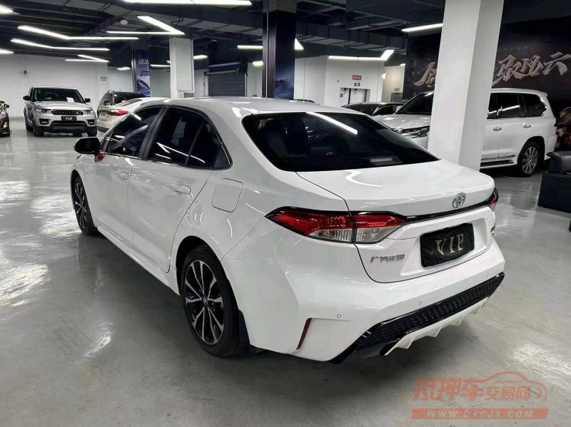 保山22年丰田雷凌8