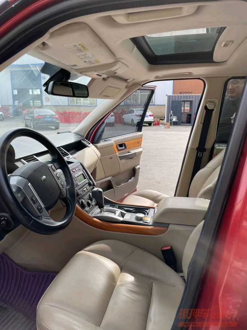 沈阳10年路虎揽胜运动8