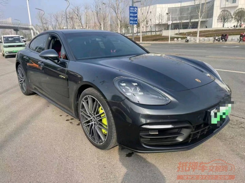 北京21年保时捷帕拉梅拉2