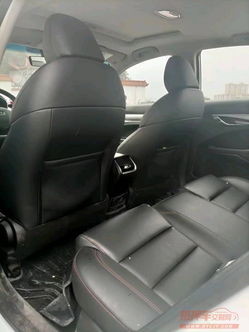 成都21年吉利缤瑞4
