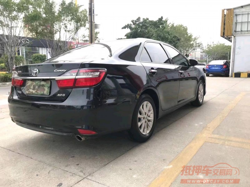 济南17年丰田凯美瑞5