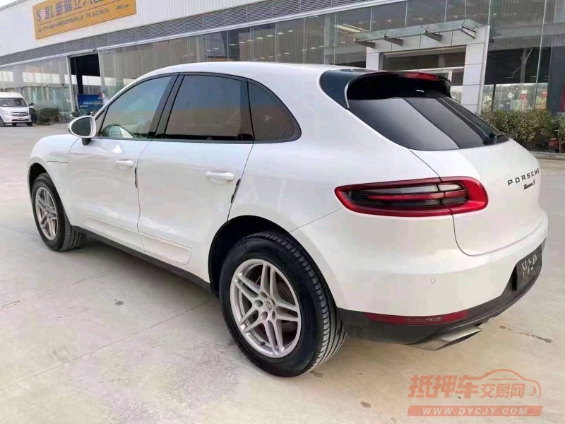 枣庄15年保时捷Macan7