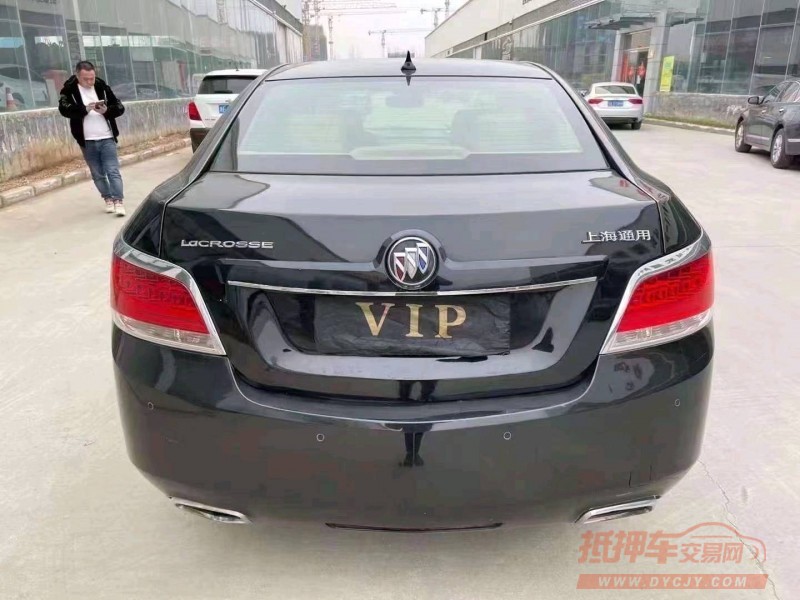 枣庄11年别克君越5