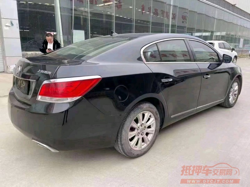 枣庄11年别克君越8