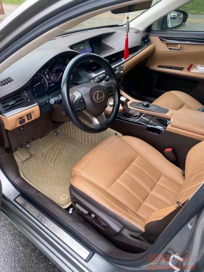 淮南17年雷克萨斯ES7