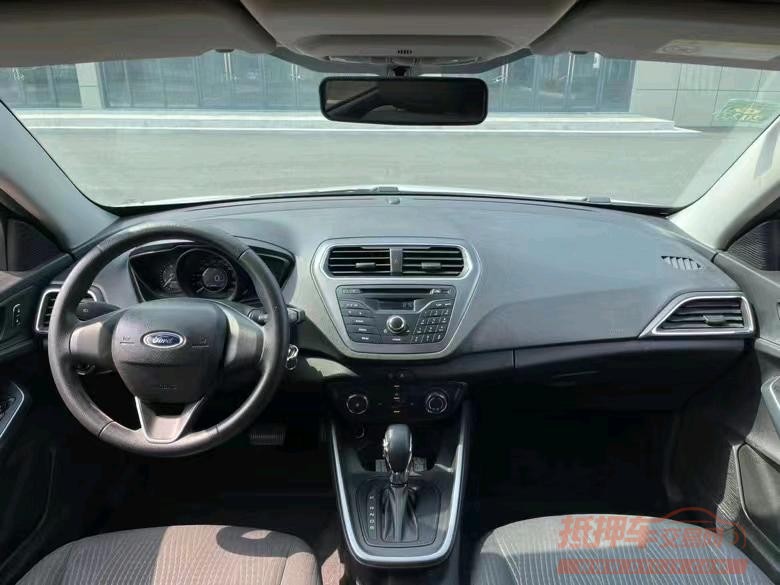 盐城20年福特福克斯5