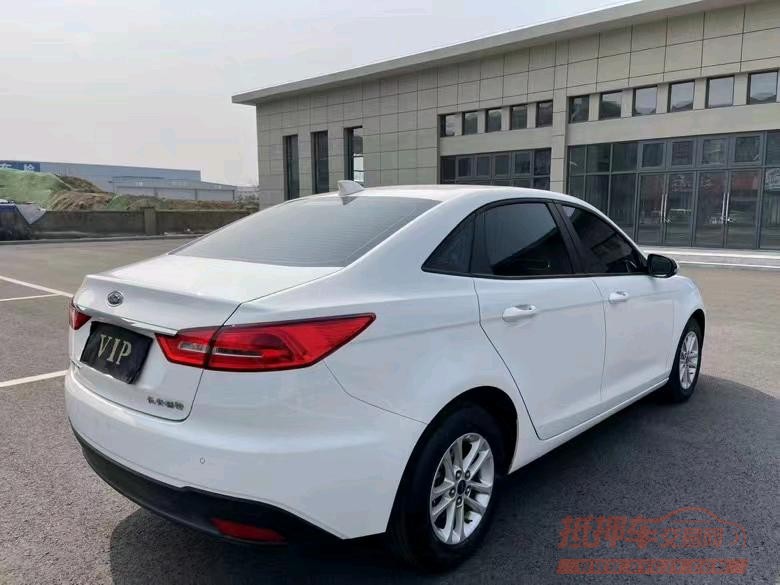 盐城20年福特福克斯8