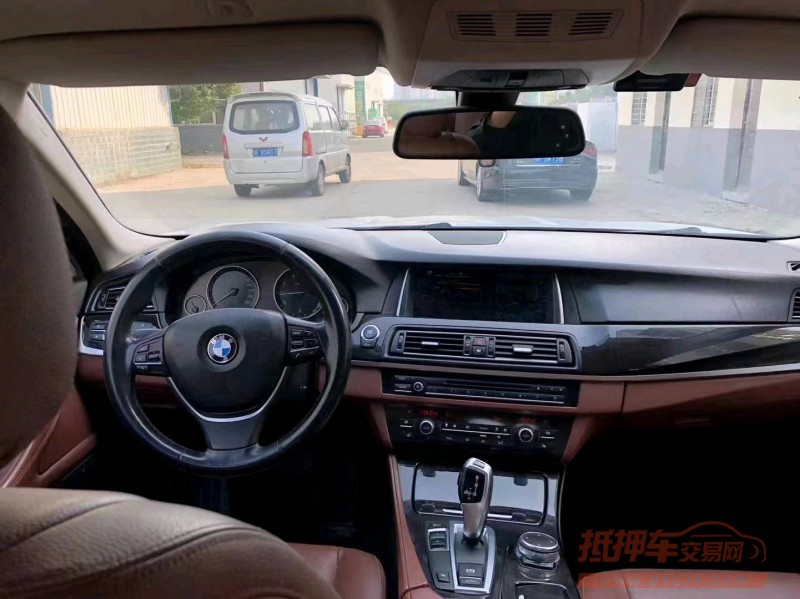 北京16年宝马5系5