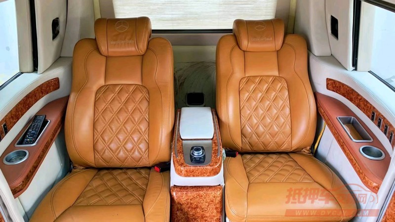 廊坊15年奔驰威霆5