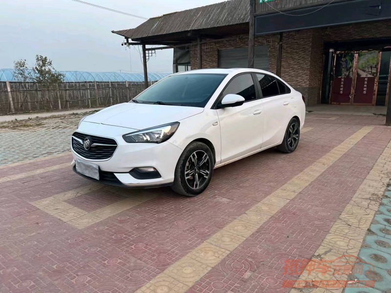 徐州18年别克凯越3