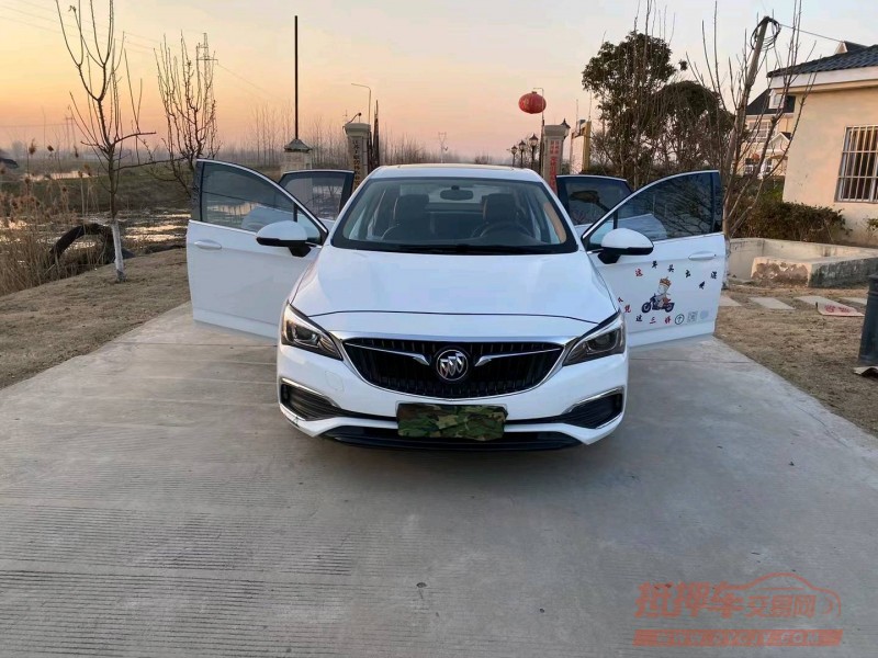 徐州18年别克威朗2