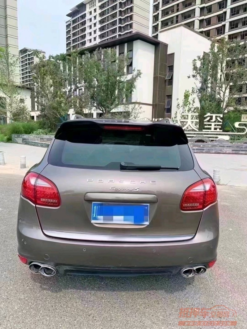 廊坊13年保时捷卡宴1