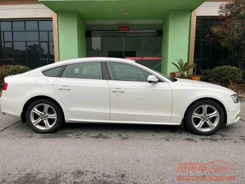 北京16年奥迪A54