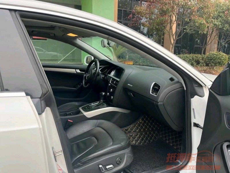 北京16年奥迪A58