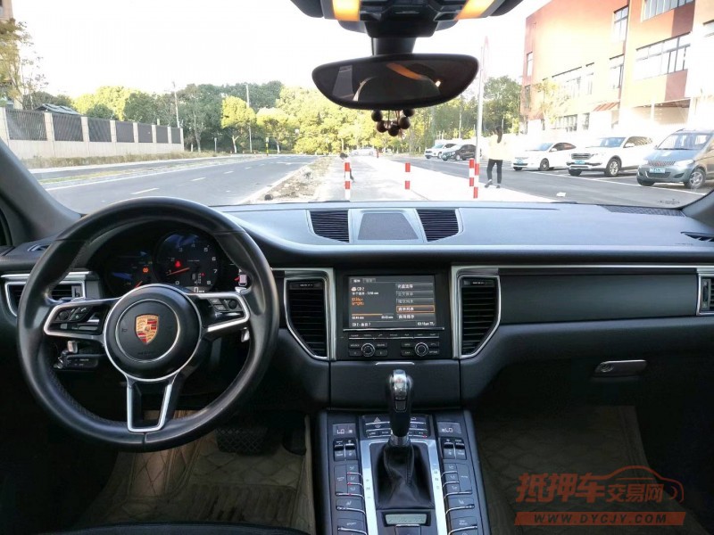 苏州15年保时捷Macan6