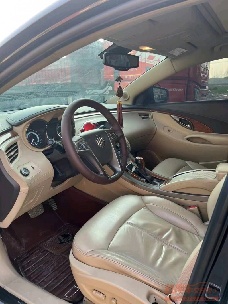 淮南13年别克君越8