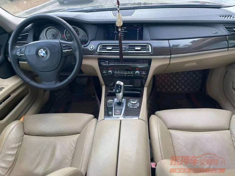 济南09年宝马7系6