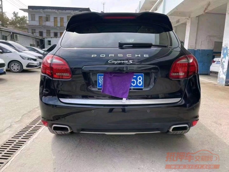 宜昌11年保时捷卡宴2