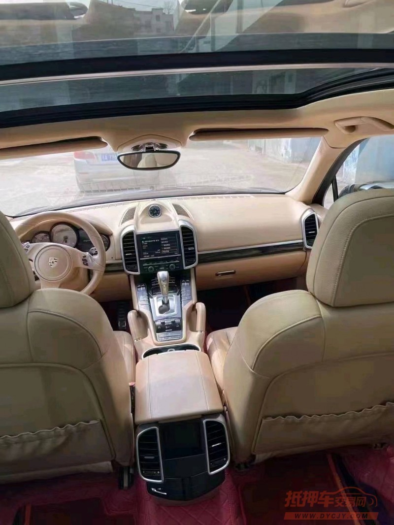 宜昌11年保时捷卡宴6