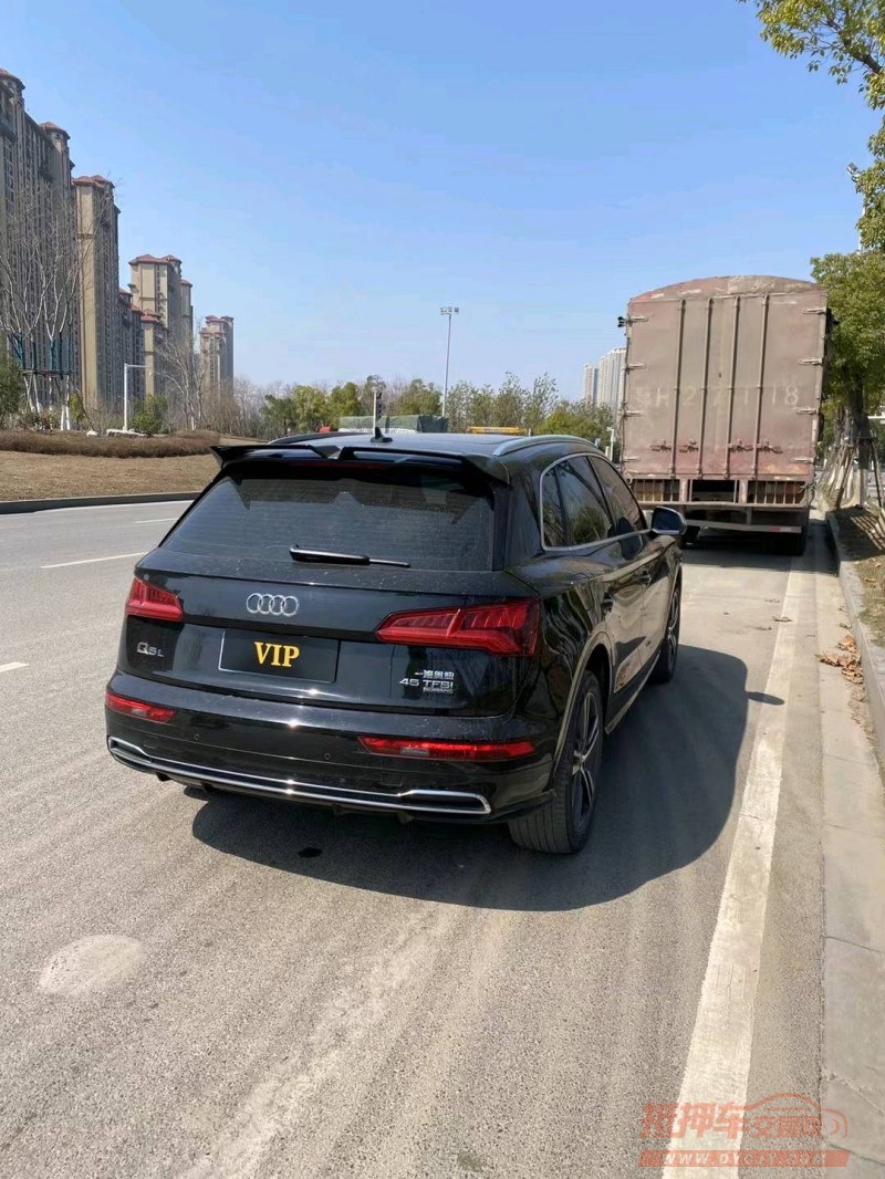 宜昌19年奥迪Q56