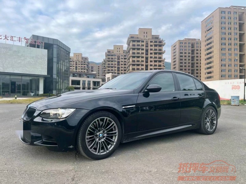 广州12年宝马M32