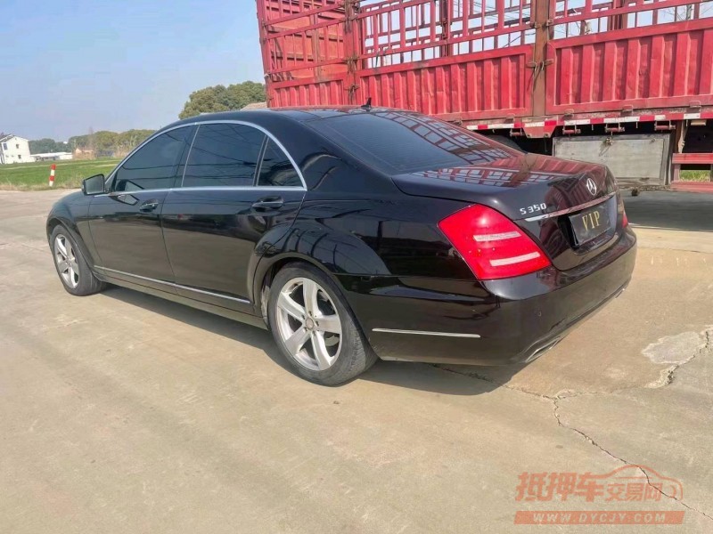 苏州10年奔驰S8