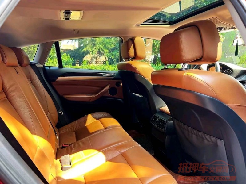 济南14年宝马X67