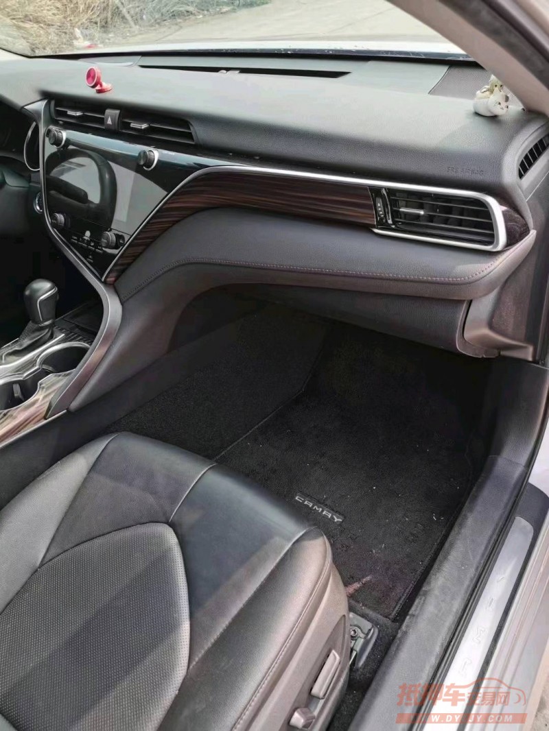 北京19年丰田凯美瑞7