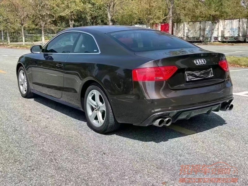 宜昌14年奥迪A58