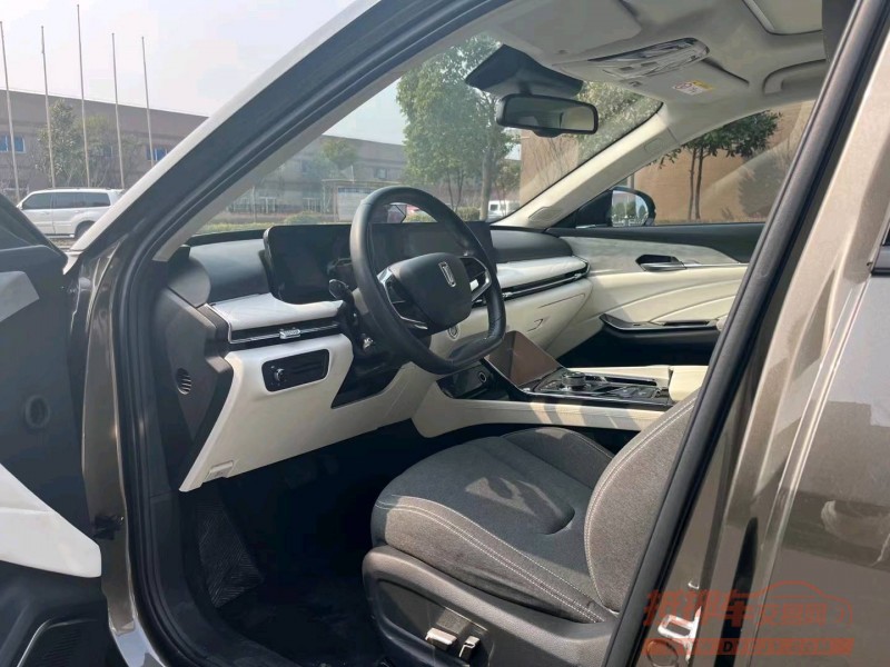 北京23年奔腾E015