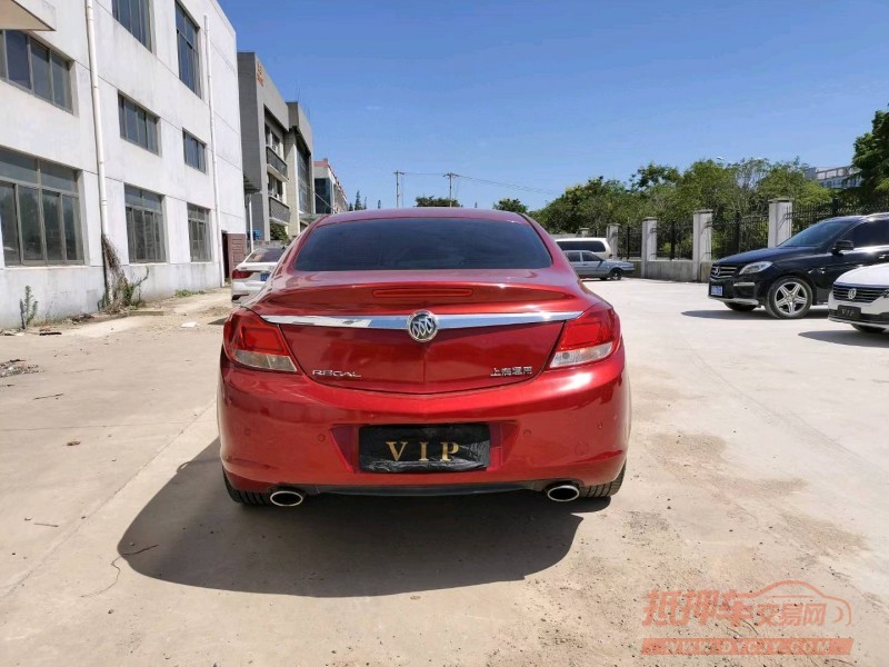 苏州13年别克君威8