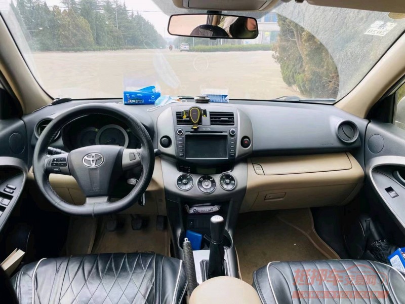 烟台13年丰田RAV43