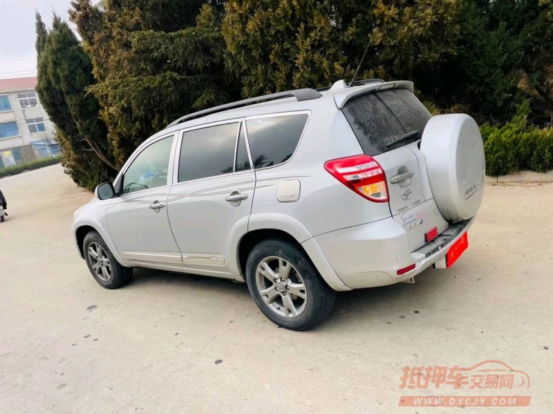 烟台13年丰田RAV42