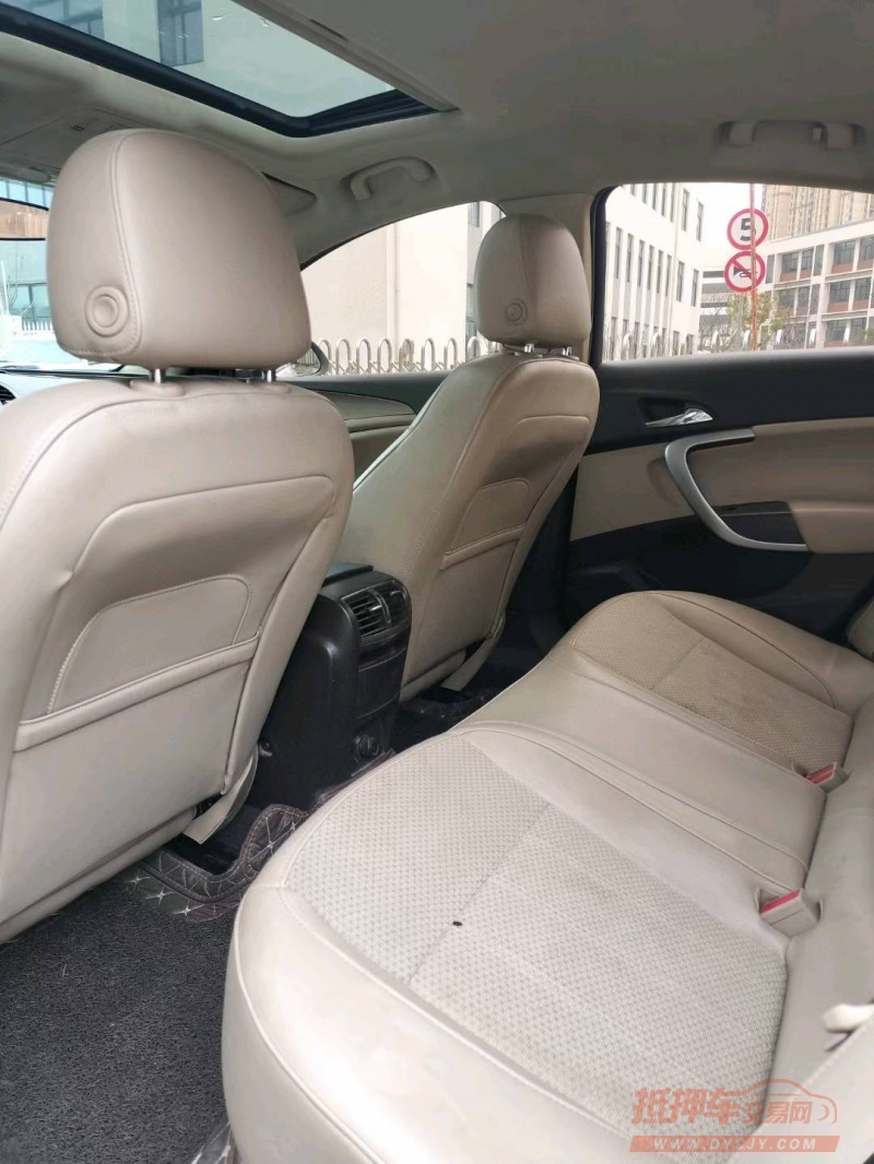 苏州13年别克君威6