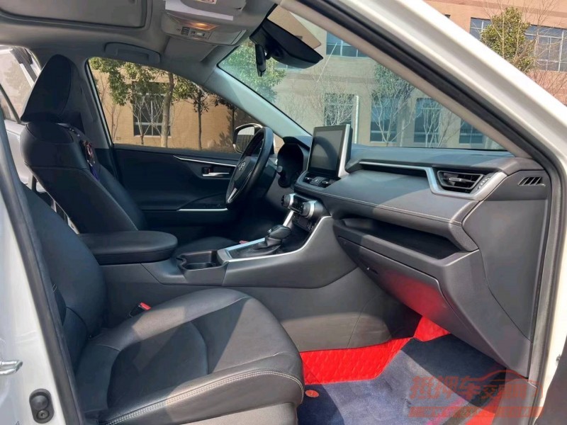 北京21年丰田RAV4荣放7