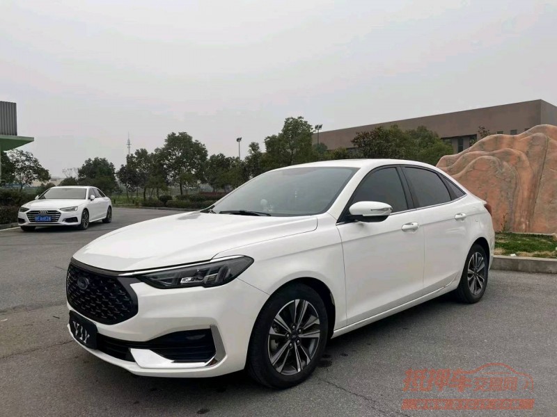 北京21年福特福睿斯2