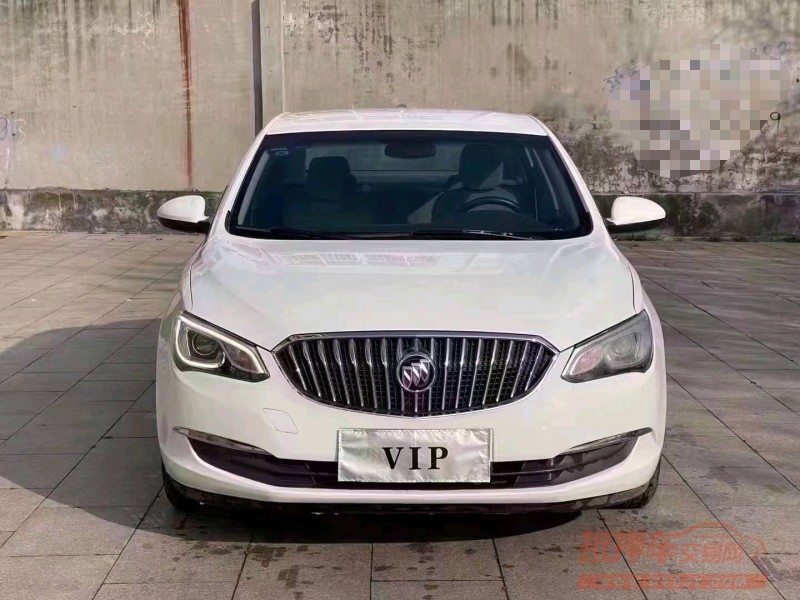 青岛17年别克英朗1