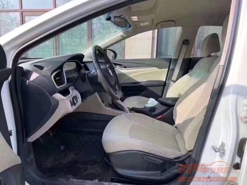 青岛17年别克英朗4