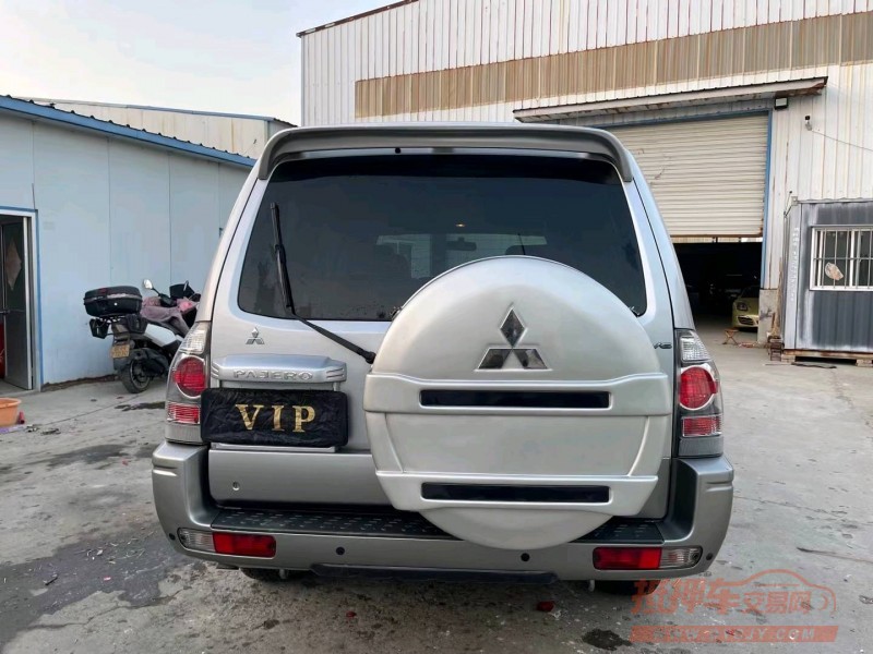 济宁08年三菱帕杰罗1