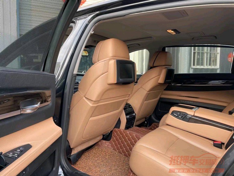 济宁12年宝马7系6