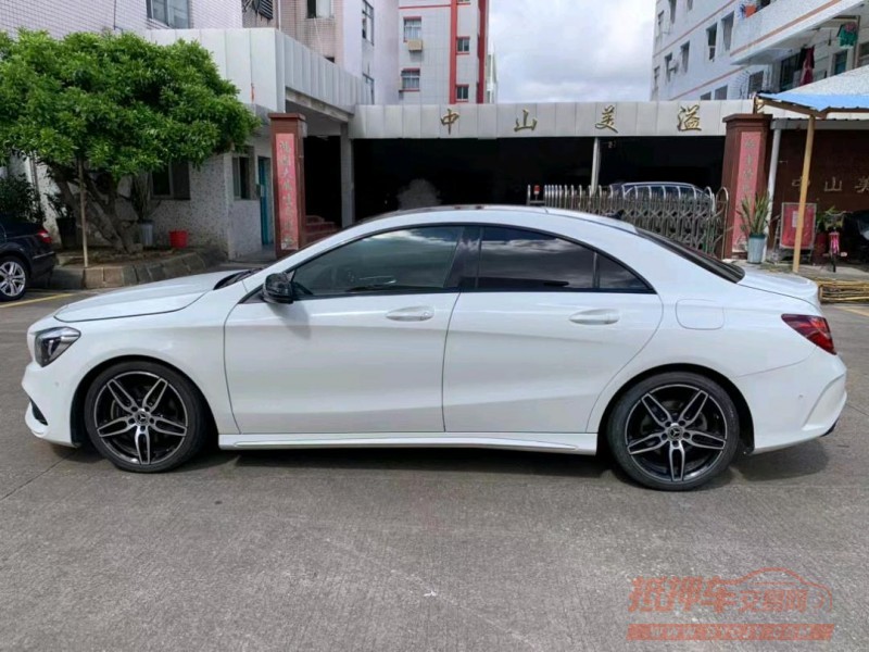 中山18年奔驰CLA3