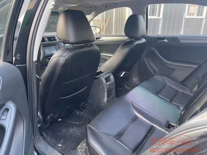 济宁15年大众速腾5