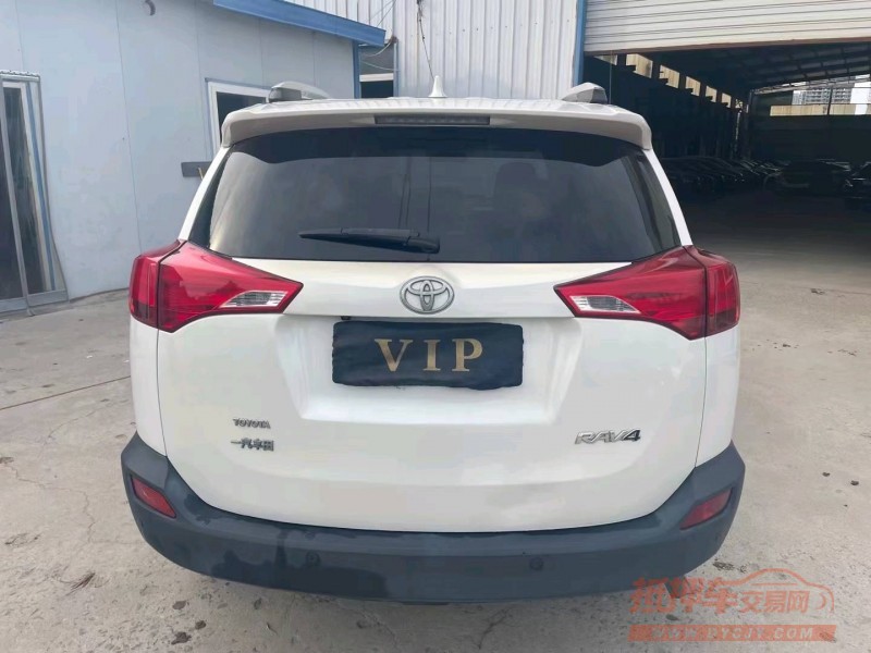 济宁15年丰田RAV4荣放1