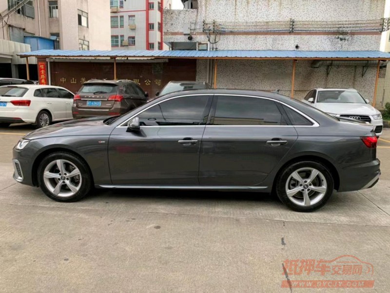 中山21年奥迪A4L3