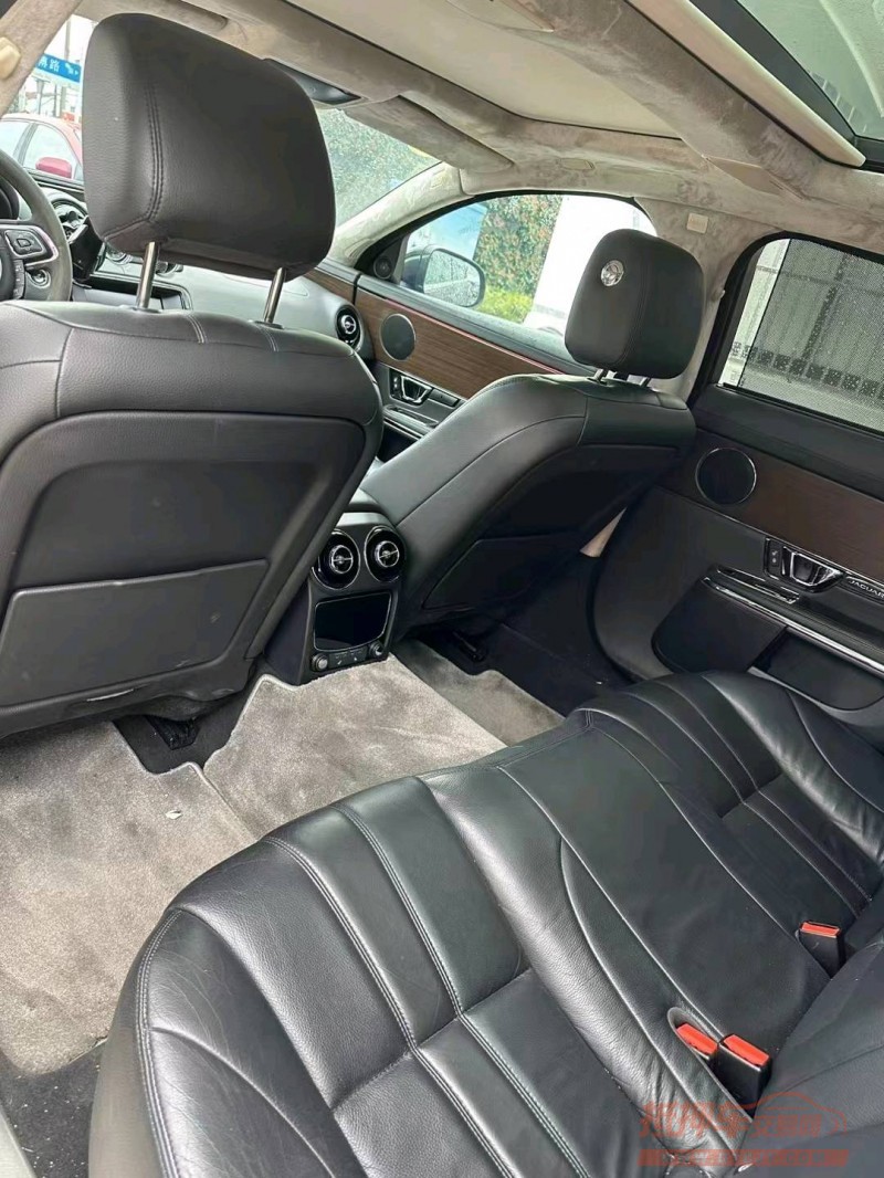 淮南17年捷豹XJL8