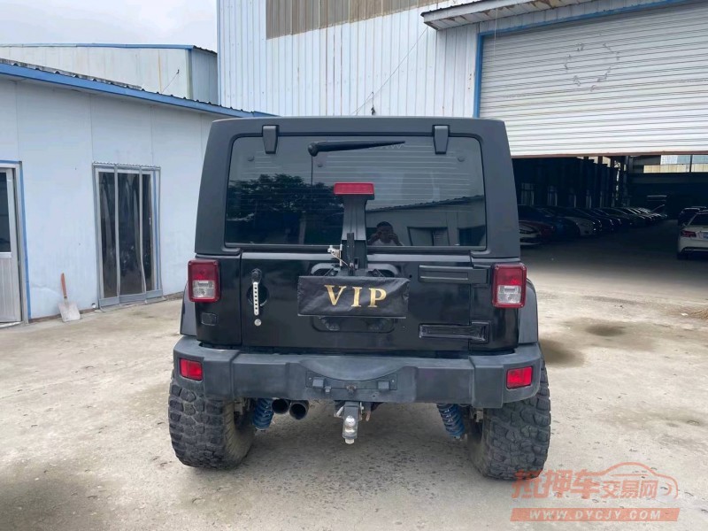 济宁13年Jeep牧马人9