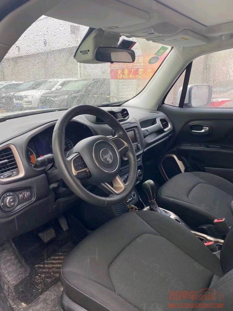 中山17年Jeep自由侠6